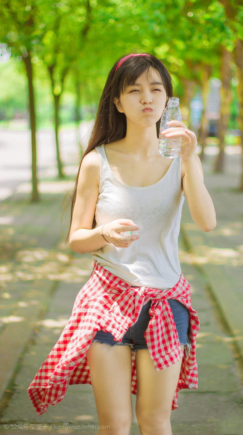 开云官方网站-李恩：全黑队中场的“眼睛”，每一次传球都直指对方防线漏洞