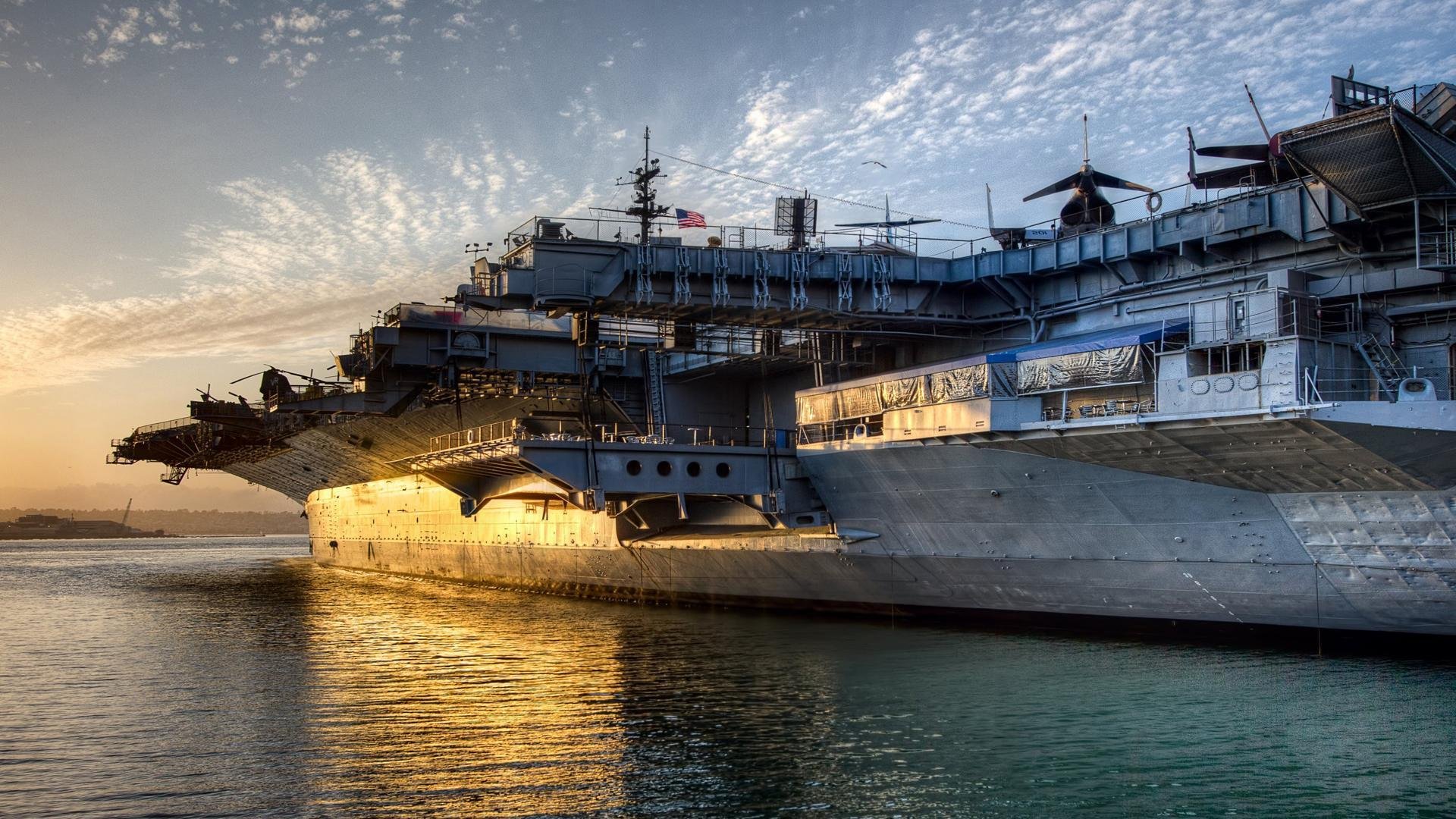 道格拉斯决赛表现大放异彩，道格拉斯官方网站