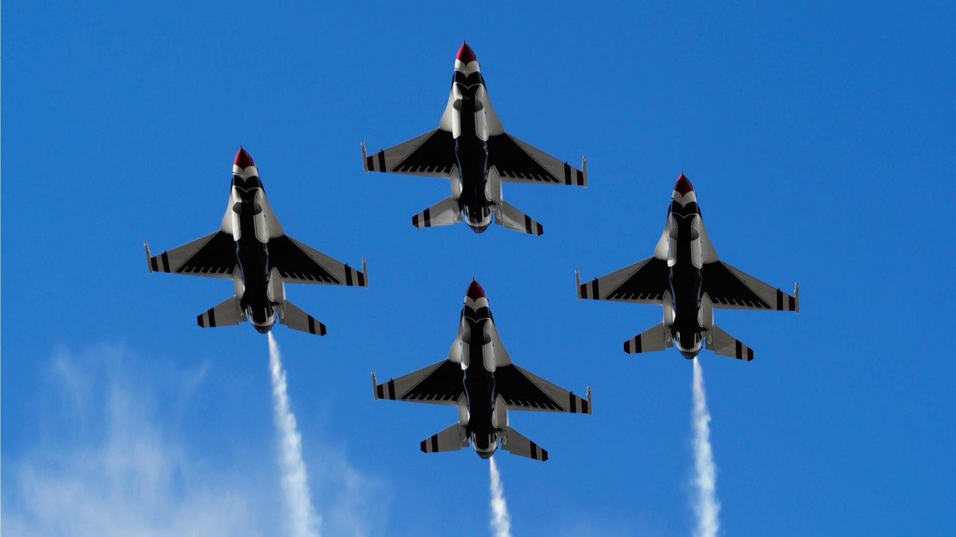 艾比·德尔福：南非队防线上的定海神针，每次防守都成为亮点，艾比利德尔